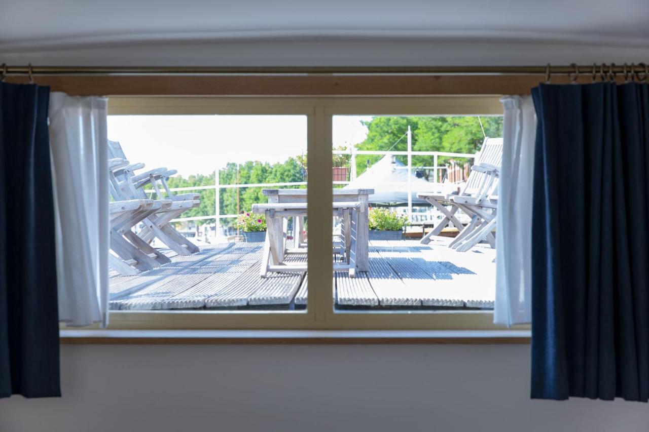 Hotel The Boatel خنت المظهر الخارجي الصورة